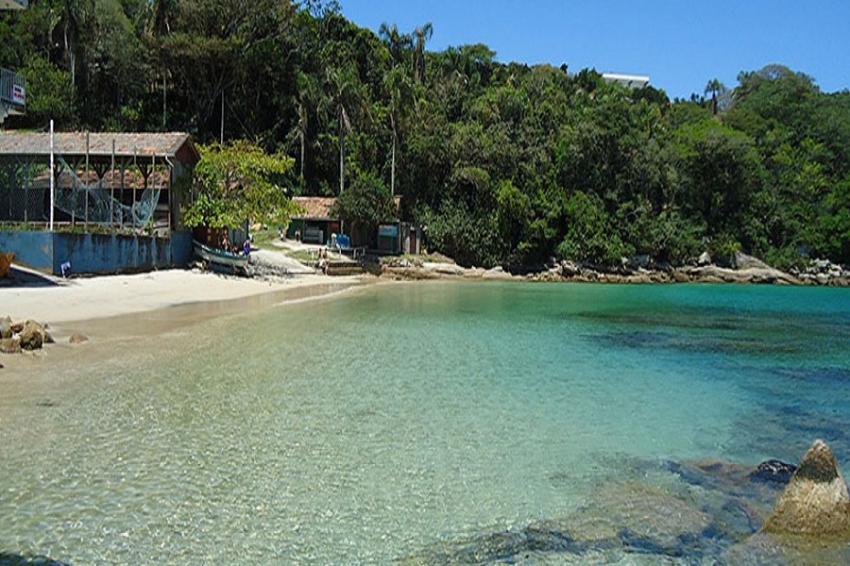 Ir para Bombinhas nas próximas férias - Praia da Sepultura