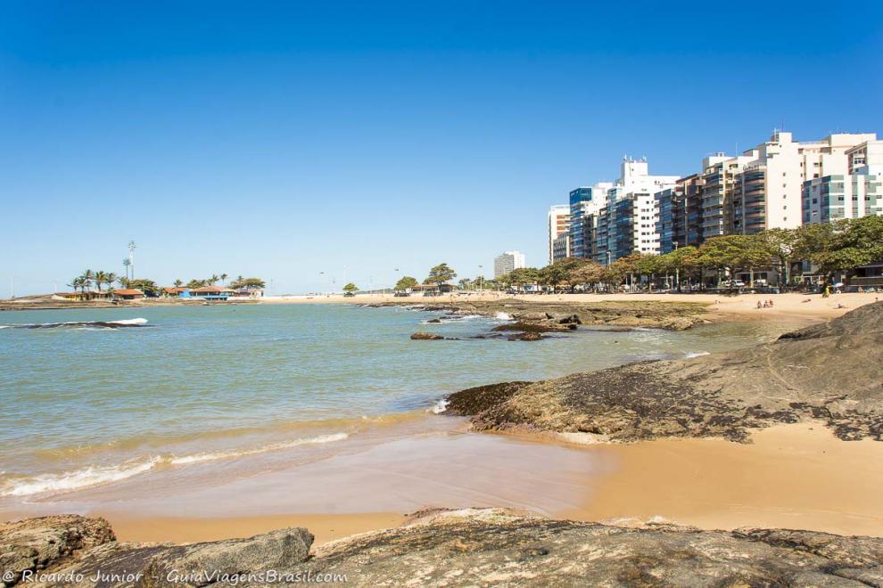 Praia das Castanheiras em Guarapari - Espírito Santo