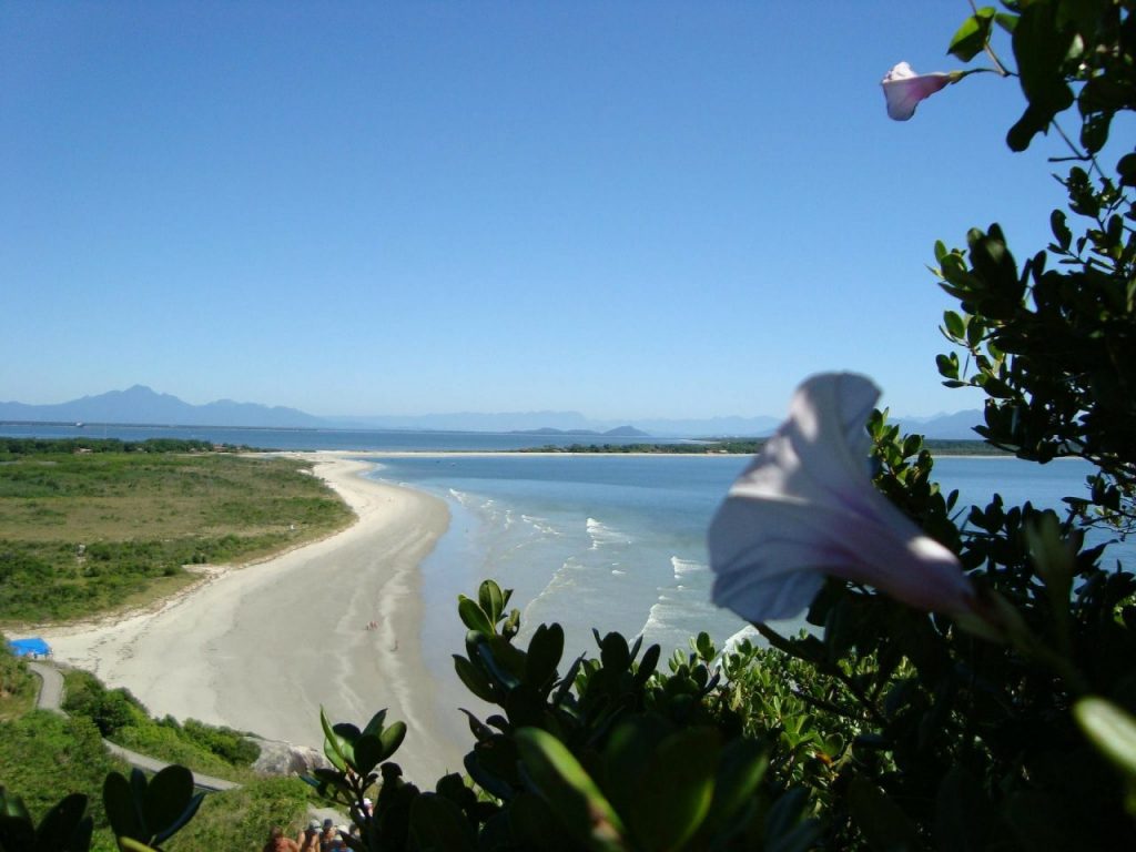 Melhores ilhas do Paraná - Ilha do Mel 