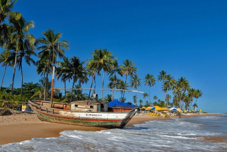 Conheça as 3 mais belas praias de Camaçari BA TemporadaLivre