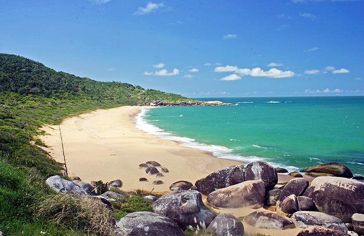 Praia de Taquarinhas em Balneário Camboriú - Santa Catarina