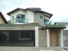 Casa em Balneário Camboriú para aluguel de temporada - TemporadaLivre Casa em Balneário Camboriú para aluguel de temporada - TemporadaLivre