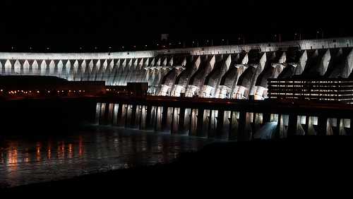 Hidrelétrica de Itaipu Hidrelétrica de Itaipu
