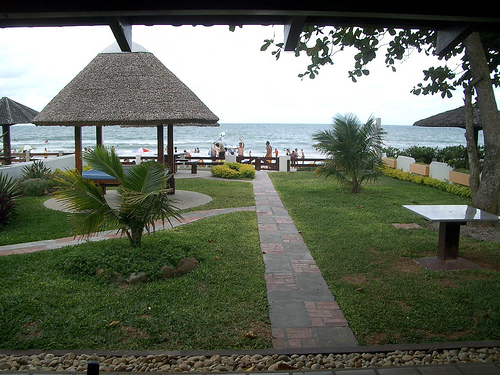 Praia de Bombas frente do mar