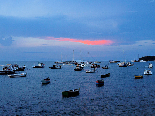 Mar e barcos em Armação dos Buzios Mar e barcos em Armação dos Buzios