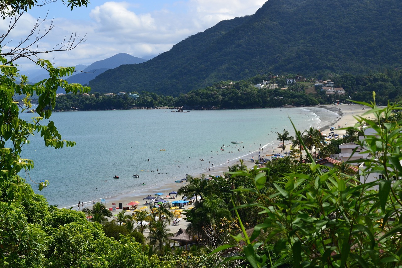 Férias em Ubatuba SP - Praia Grande