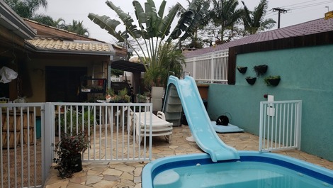 Casa para alugar em Guaratuba - Praia Central