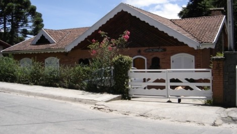 House for rent in Campos do Jordão - Capivari