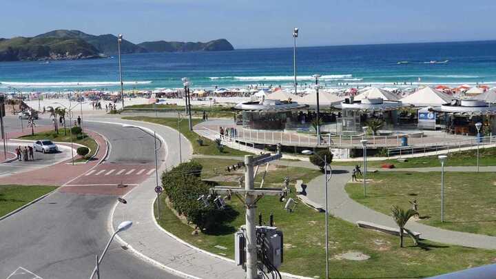 🏠 Apartamento para alugar em Cabo Frio para temporada - Praia do Forte -  Apto praia do Forte Cabo Frio RJ frente mar. #63584 - Temporada Livre