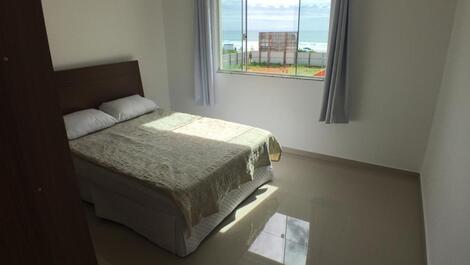 Apartamento, vista mar para locação de diárias na Praia de Palmas/SC