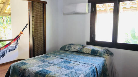 Linda casa com 7 quartos localizada à 70m da Praia de Taperapuan