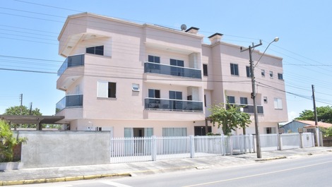 Apartamento para alugar em Itapoá - Barra do Saí