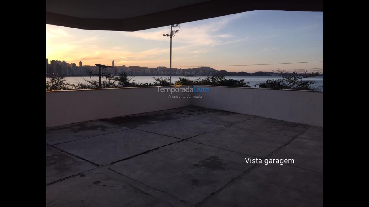 Casa para aluguel de temporada em Balneário Camboriú (Barra Sul)