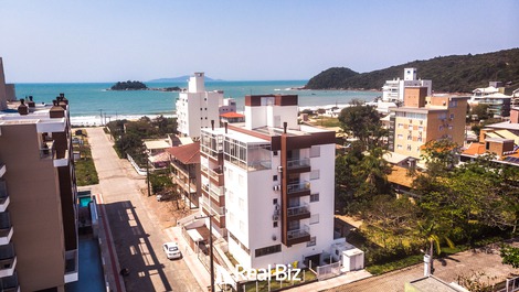 Apartamento com 02 dormitórios para locação na Praia de Palmas/SC
