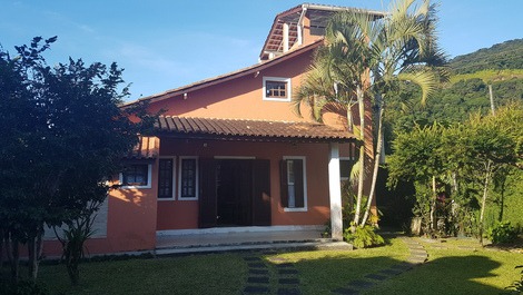 Casa para alugar em São Sebastião - Boiçucanga