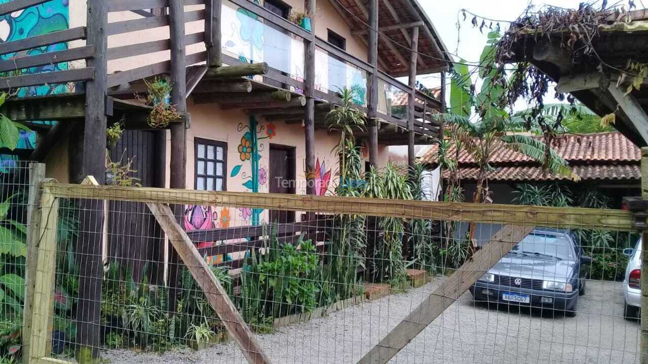 Apartamento para aluguel de temporada em Imbituba (Praia do Rosa)