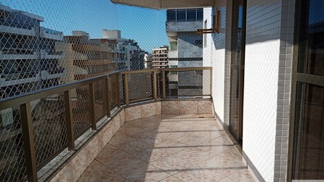 Cobertura linear com 3 dorm p/06 pessoas, bairro Braga - Cabo Frio/RJ