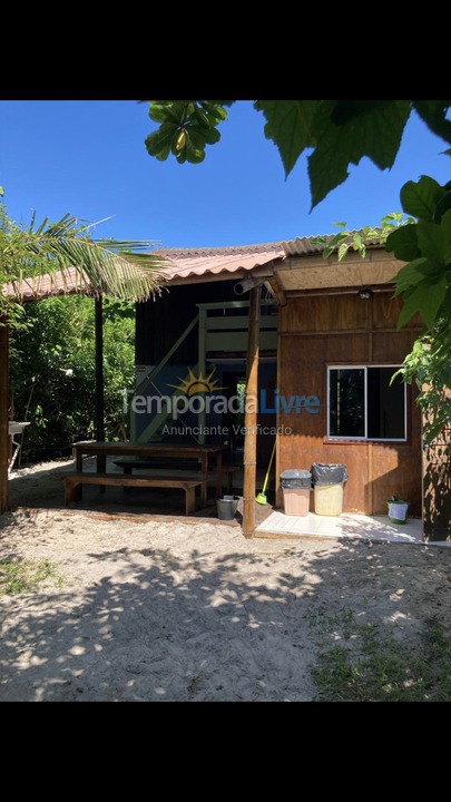 Casa para aluguel de temporada em Paranaguá (Ilha do Mel)