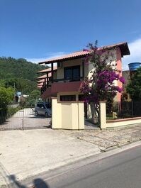 House for rent in Florianópolis - Jurere Tradicional