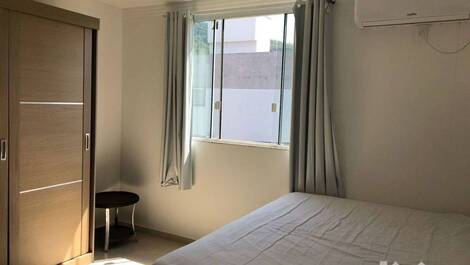 Apartamento com 3 dormitórios para alugar na Praia de Palmas