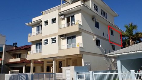 Apartamento 100m da praia de Palmas SC Cod.215