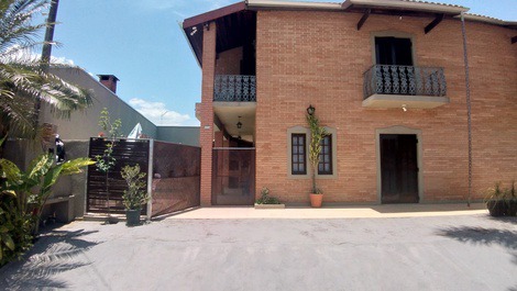 Casa para alugar em Caraguatatuba - Massaguaçu