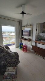 Conforto na Praia Grande, TUDO NOVO/Piscina/Ar cond/Wi-Fi/Elev/Vaga